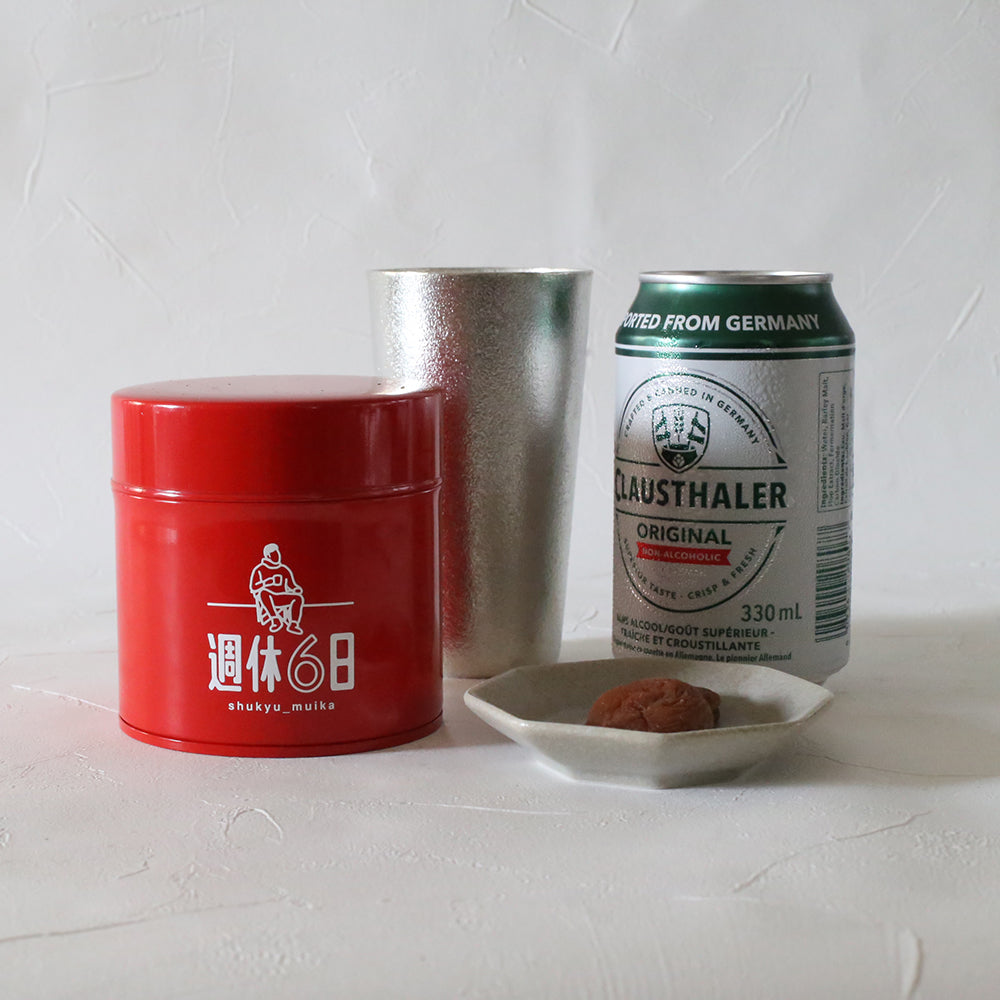 週休6日 ブリキのオリジナル缶 – WPB Shop Official